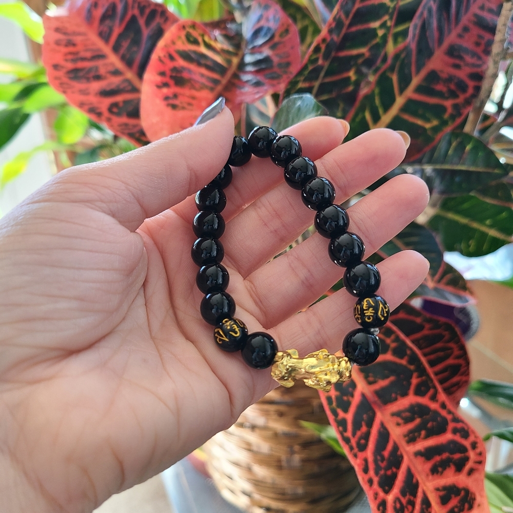 Black Bead fortune bracelet